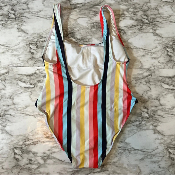 Gap One Piece Swimsuit, L - Picture 5 of 8